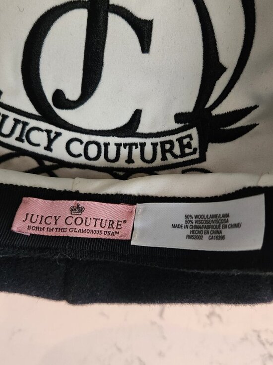 Juicy Couture Women\'s Newsboy Cap, Authentic